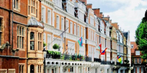 2 Bedroom flat in diplomatic enclave in Kensington